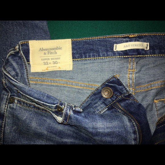 Abercrombie & Fitch Other - Abercrombie & Fitch 32 x 30